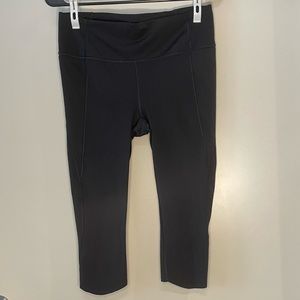 Athleta Black Capri Leggings